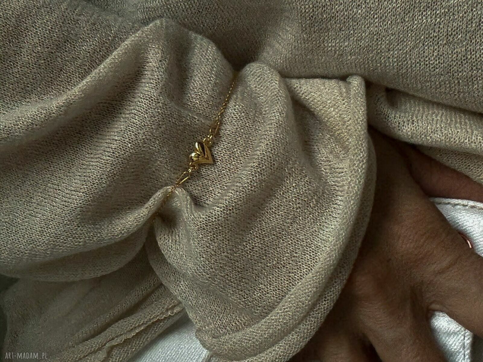 bransoletki: Bransoletka z małym serduszkiem z różowego złota hand made