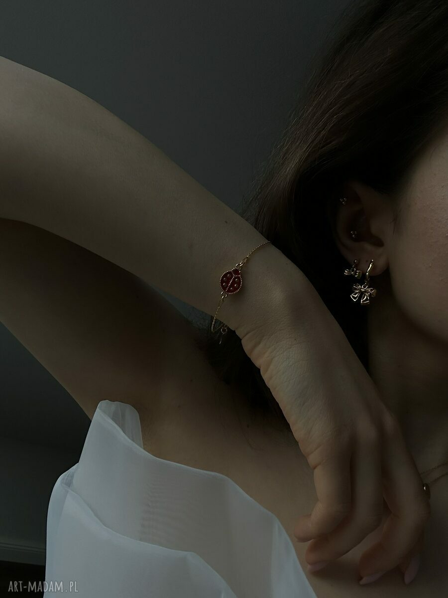 bransoletki: Bransoletka z różowego złota z biedronką Hand Made