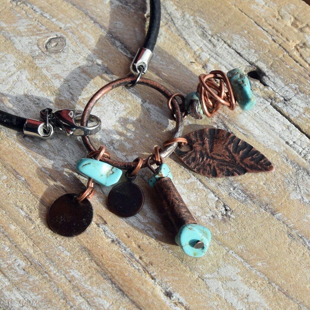 Bransoletka handmade z turkusem i oksydowaną miedzią na czarnym rzemieniu