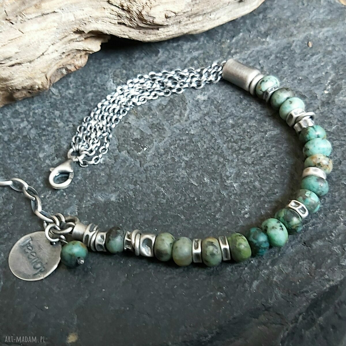 Bransoletka z turkusu afrykańskiego ze srebrnymi łańcuszkami. HandMade