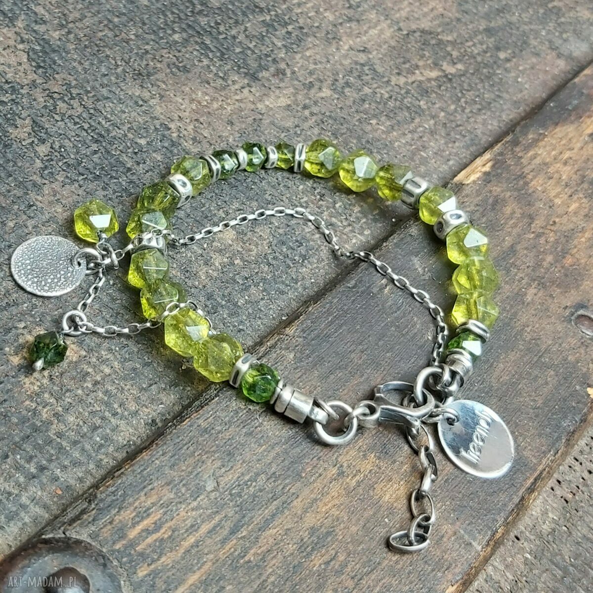 Bransoletka ze srebra i peridotu naturalny blask na co dzień