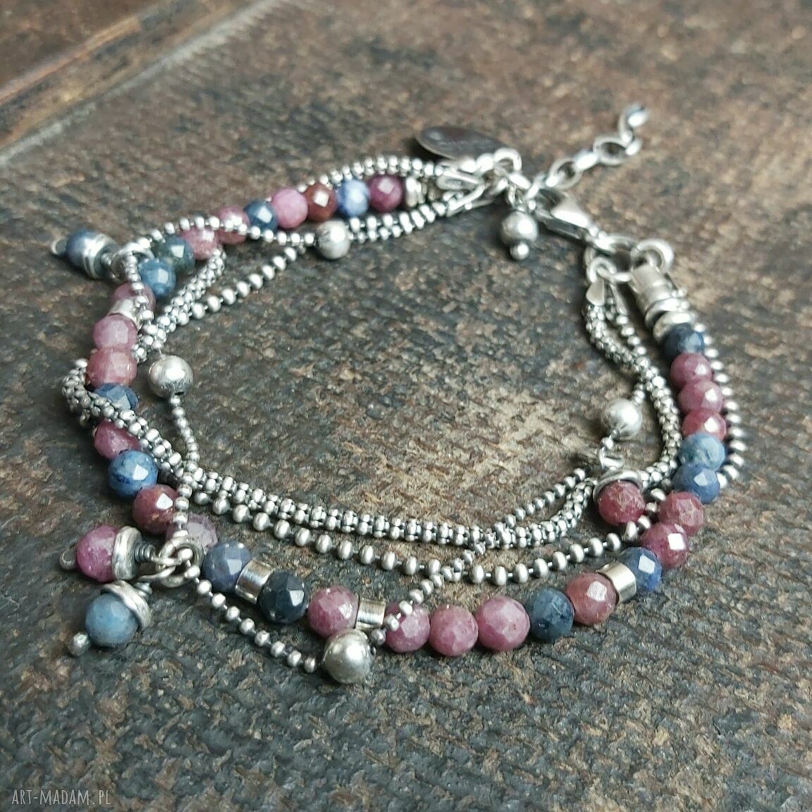  Bransoletka ze srebra z szafirami i rubinami. handmade