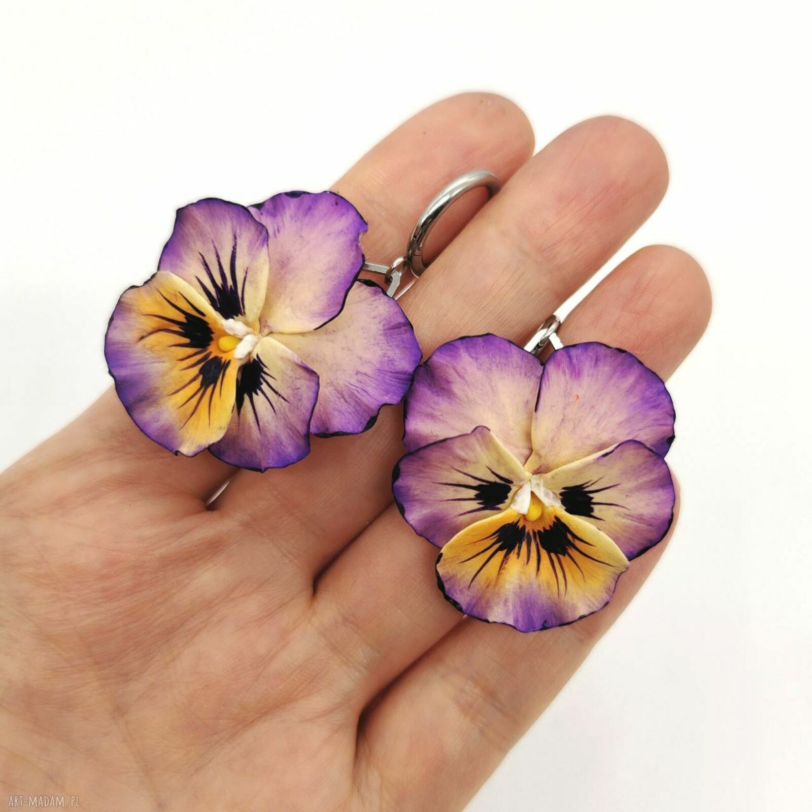 Kolczyki bratki i fiołki z gliny polimerowej - kwiatowa biżuteria handmade