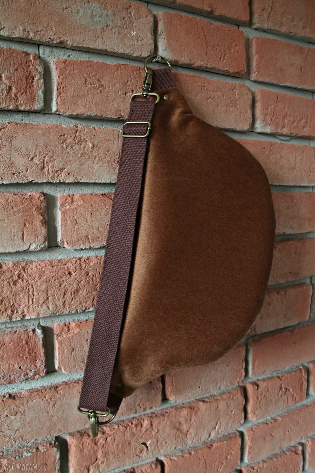 Brązowa nerka patchworkowa - saszetka z tkaniny tapicerskiej (handmade)