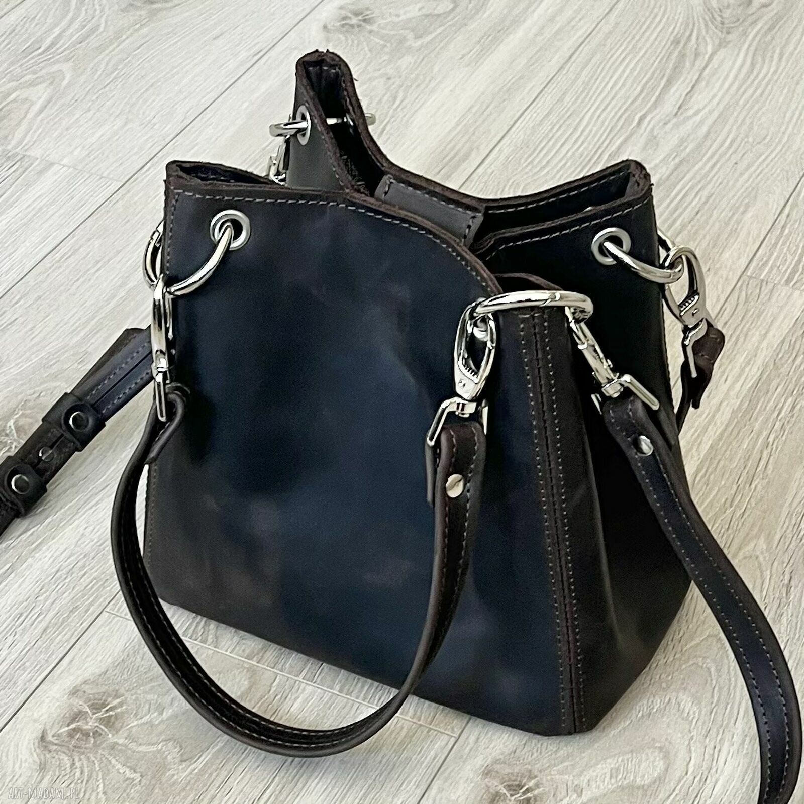 do ręki: Brązowa torebka damska ze skóry „Crazy Horse”. autorskie