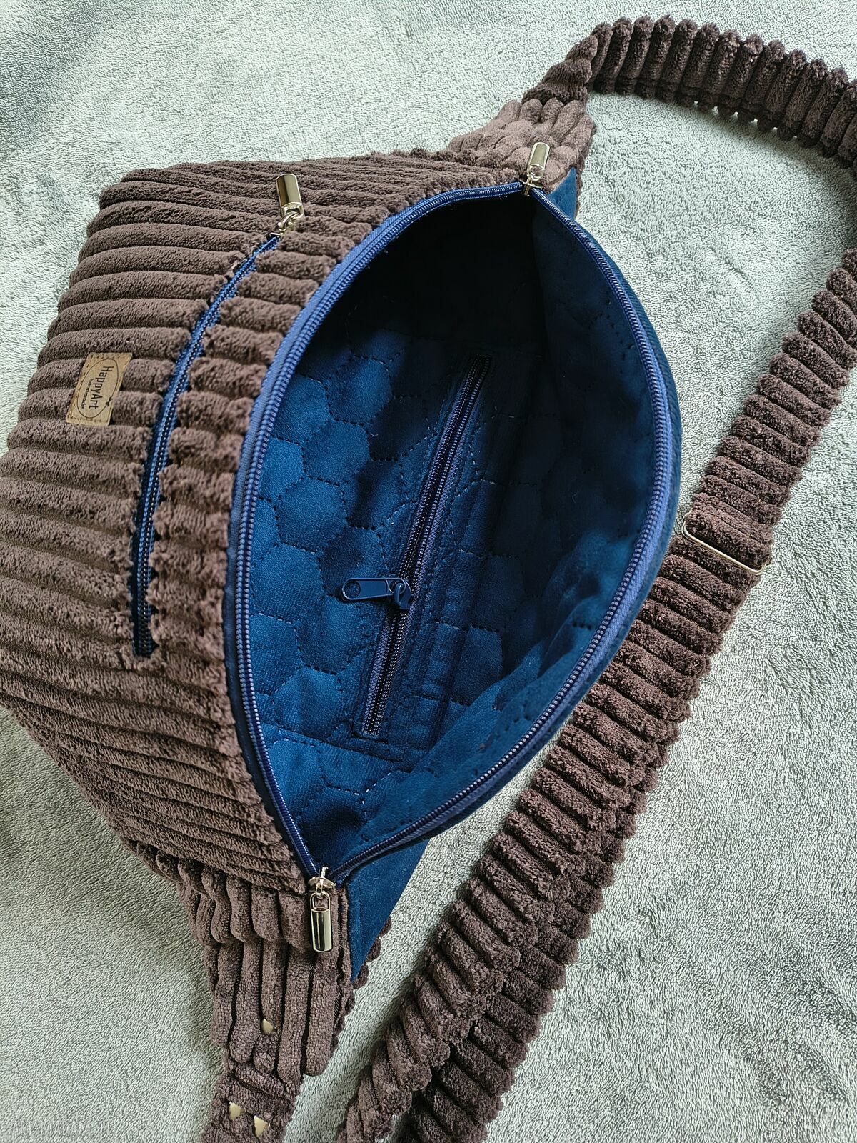 Ręcznie robiona nerka damska - praktyczna saszetka handmade