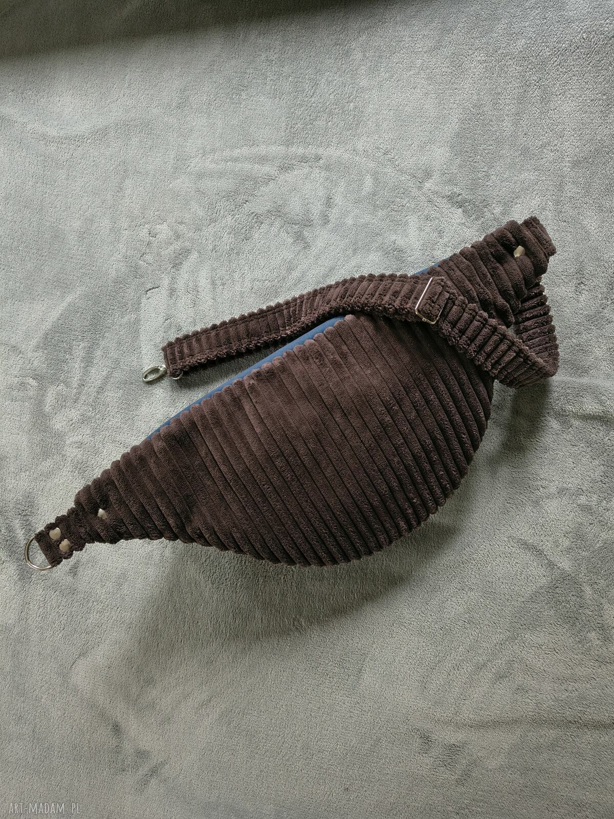Ręcznie robiona nerka damska - praktyczna saszetka handmade