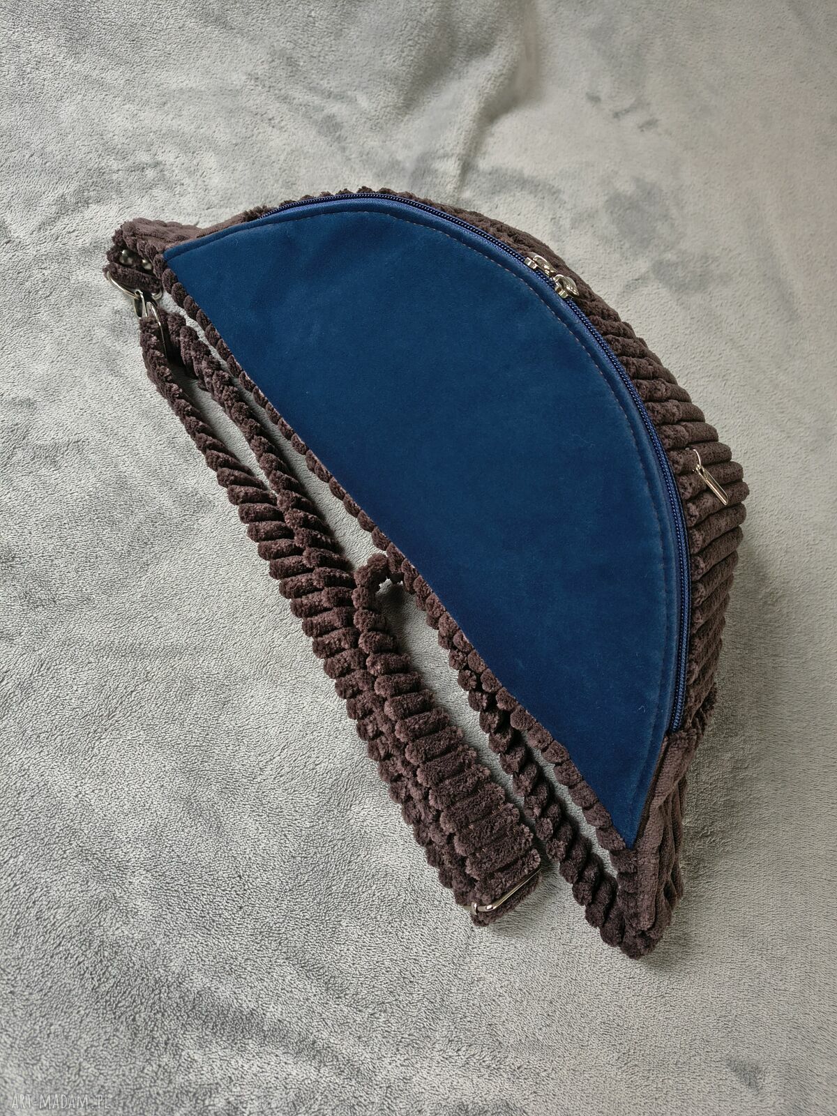 Ręcznie robiona nerka damska - praktyczna saszetka handmade