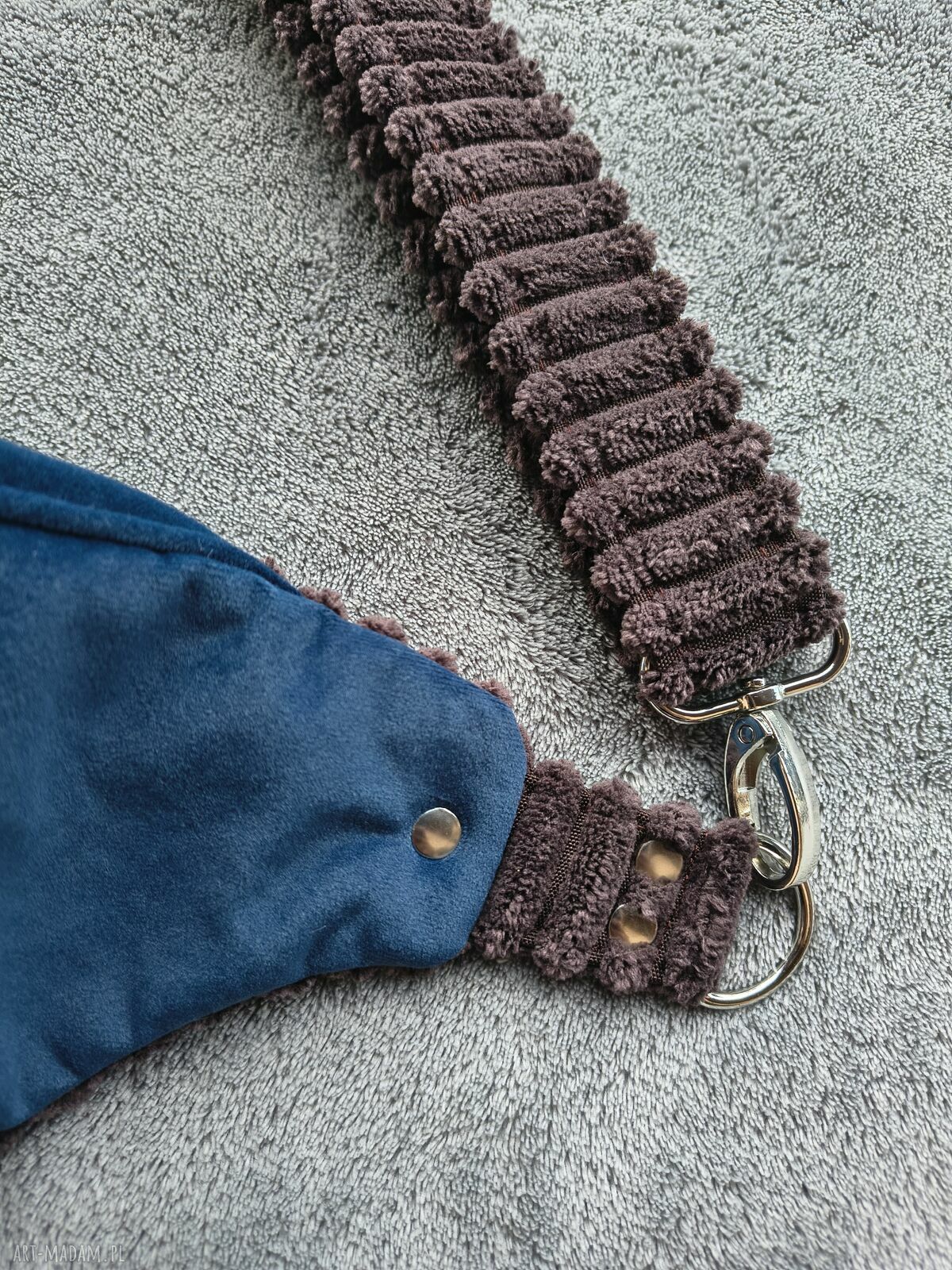 Ręcznie robiona nerka damska - praktyczna saszetka handmade