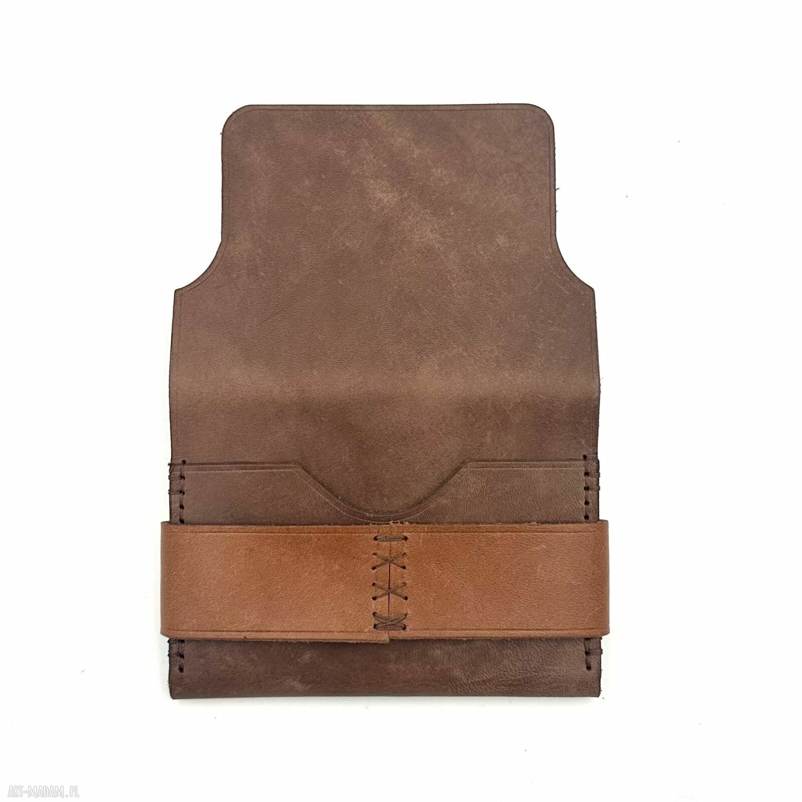 portfele: Brązowy portfel skórzany z klapką ręcznie uszyty. Ręczne wykonanie