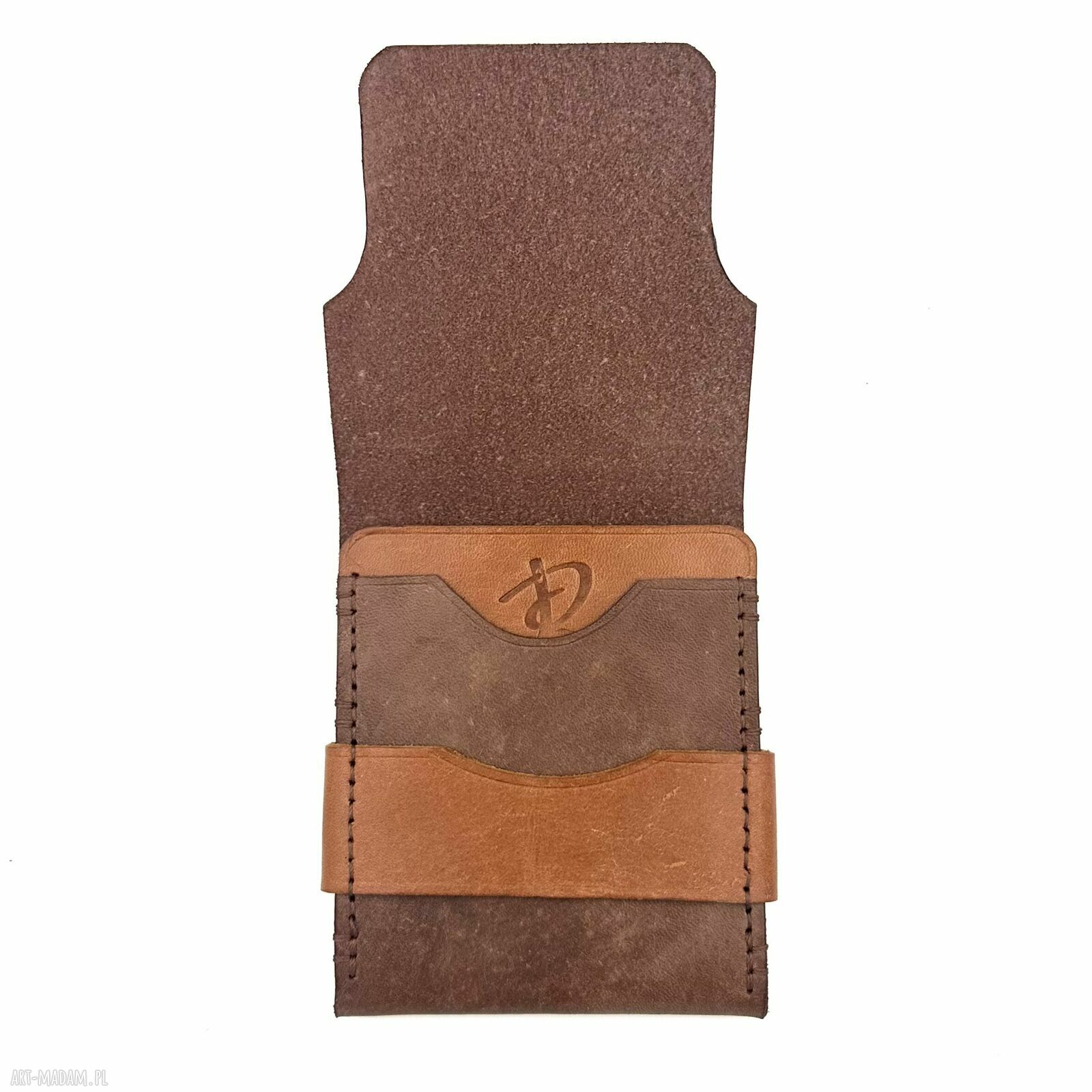 portfele: Brązowy portfel skórzany z klapką uszyty na karty. ręcznie wykonane
