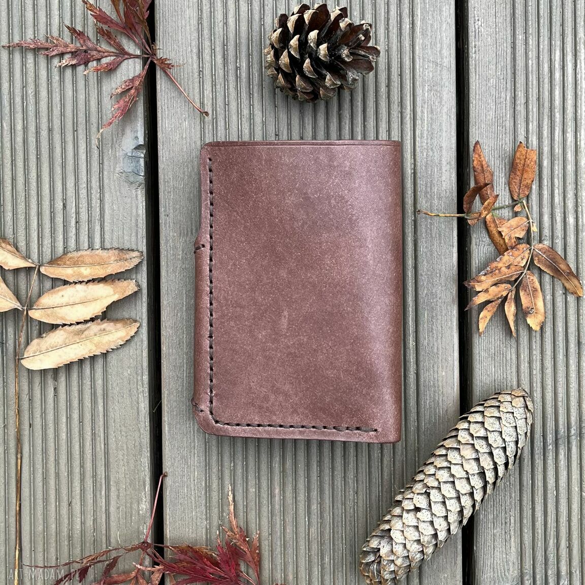 portfele: Brązowy portfel ze skóry na bilon i karty ręcznie uszyty. handmade