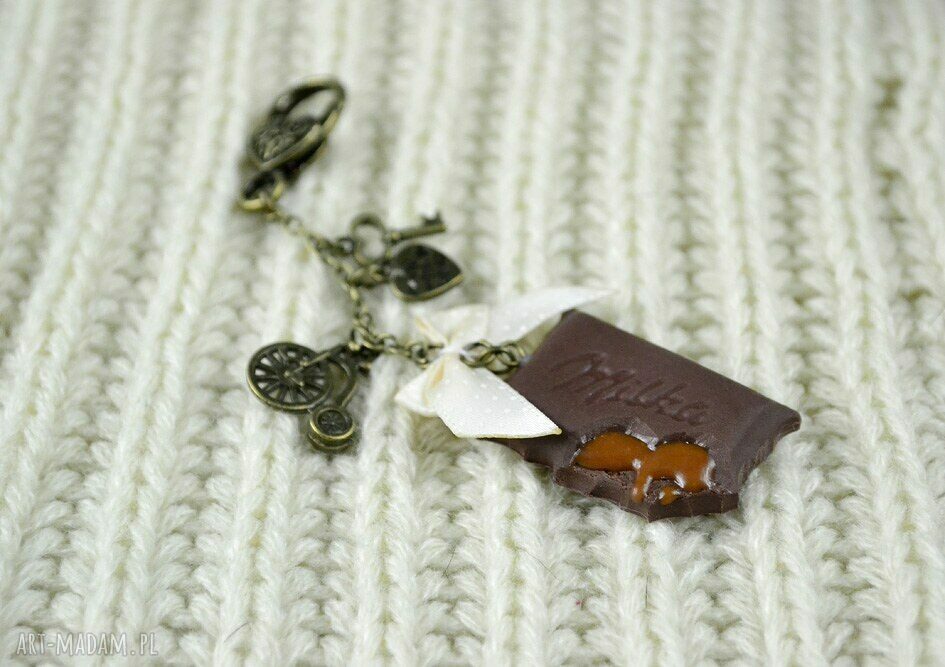 Breloczek vintage czekoladka z dzwoneczkiem (Fimo) - do kluczy i torebki