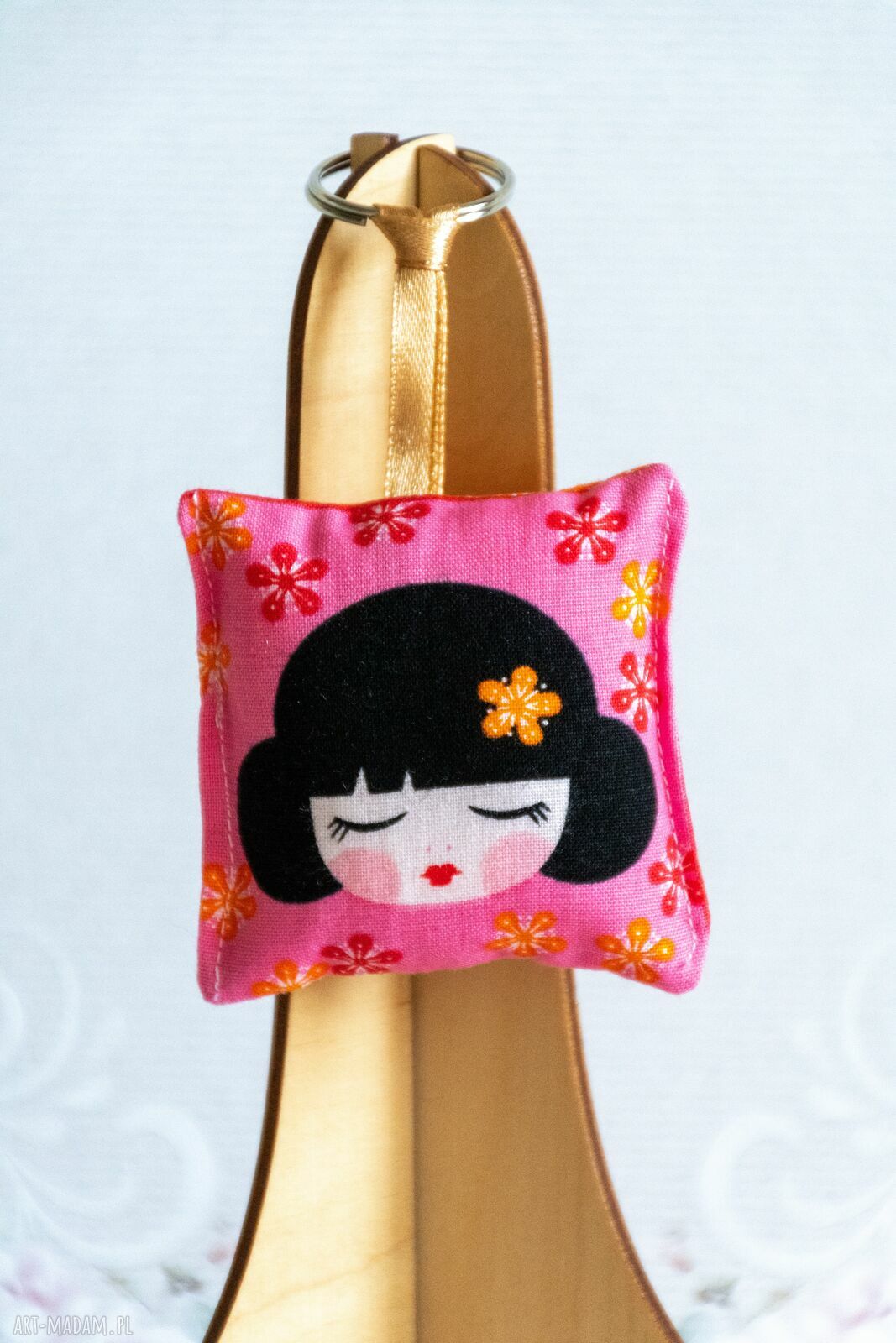 Ręcznie szyty brelok Japonka Kokeshi nr 2