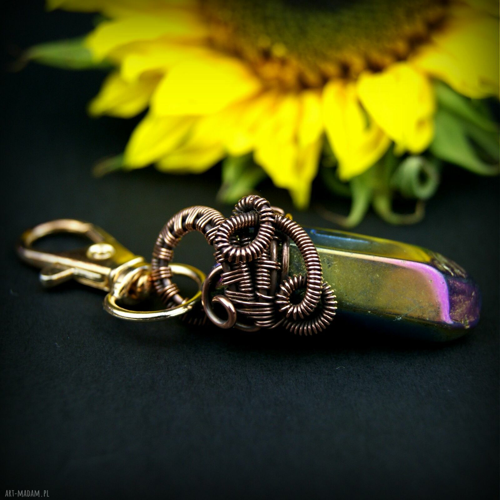 Brelok do kluczy z kwarcem tytanowym w technice wire wrapping