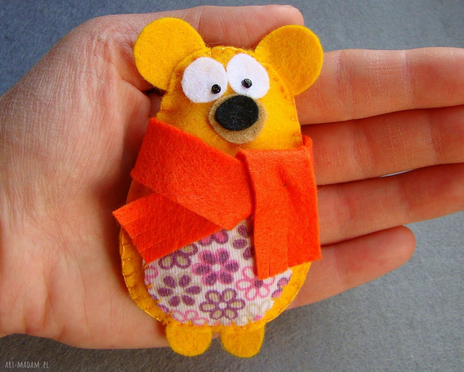 Broszka alfred kumple filc jest fantastyczną nadaje sie