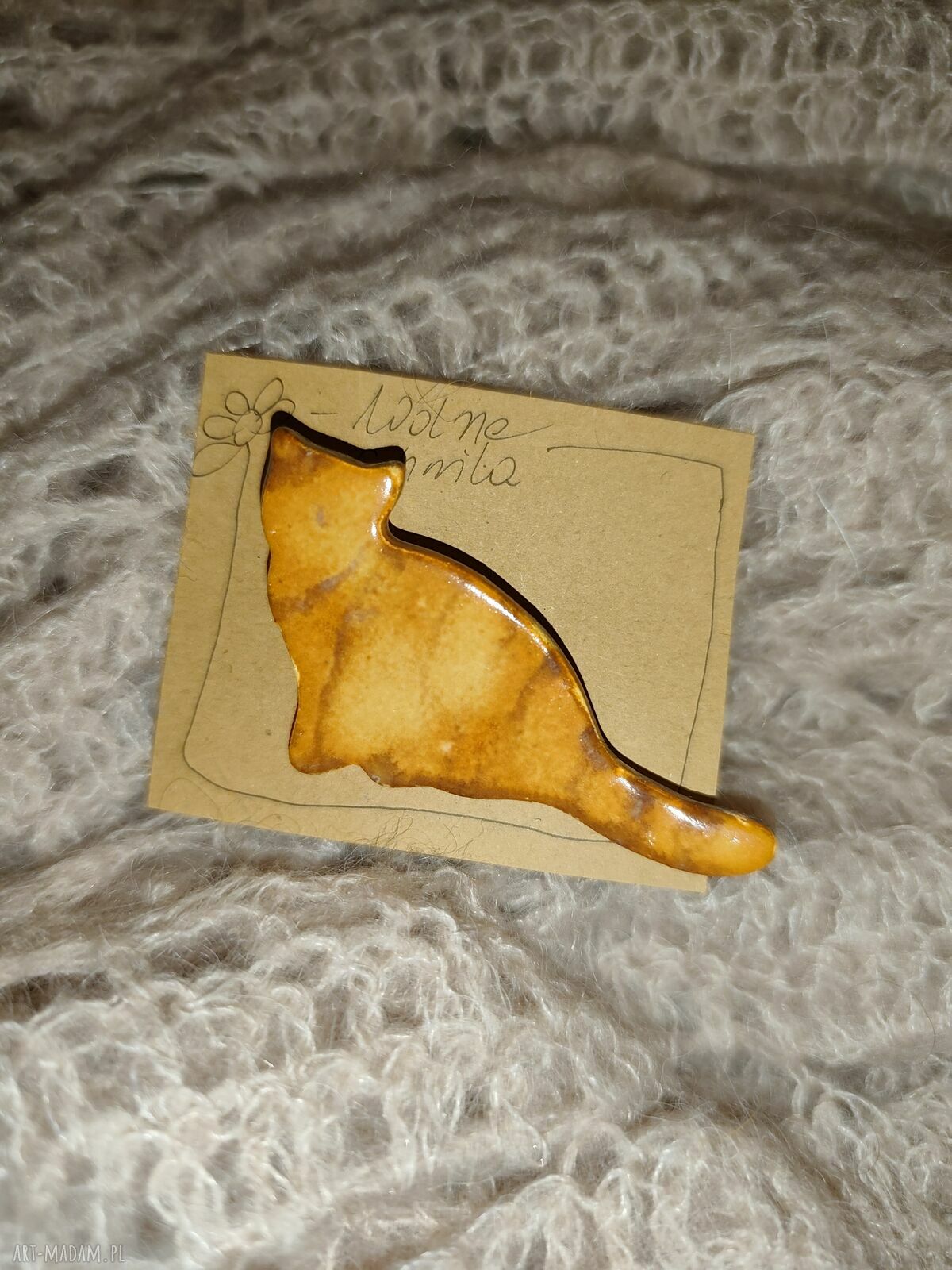 Broszka ceramiczna Kot - szkliwiona biżuteria handmade