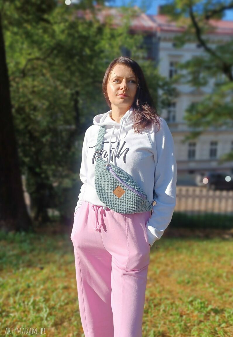 Bubbles - miętowa nerka damska w kuleczki basic