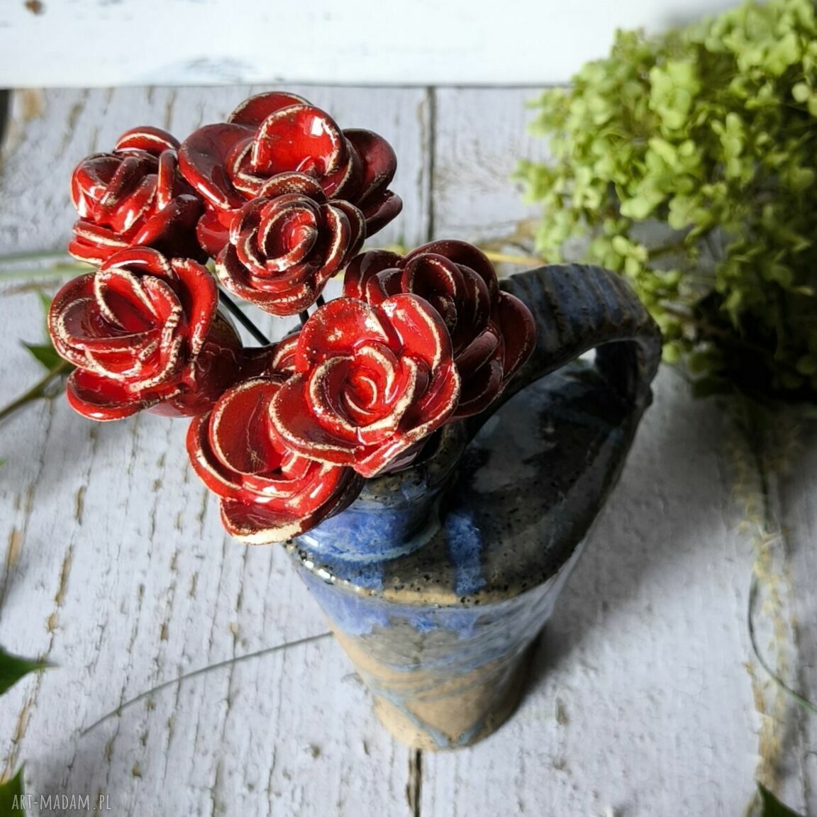 Bukiet czerwonych róż ceramicznych - handmade dekoracja do wazonu