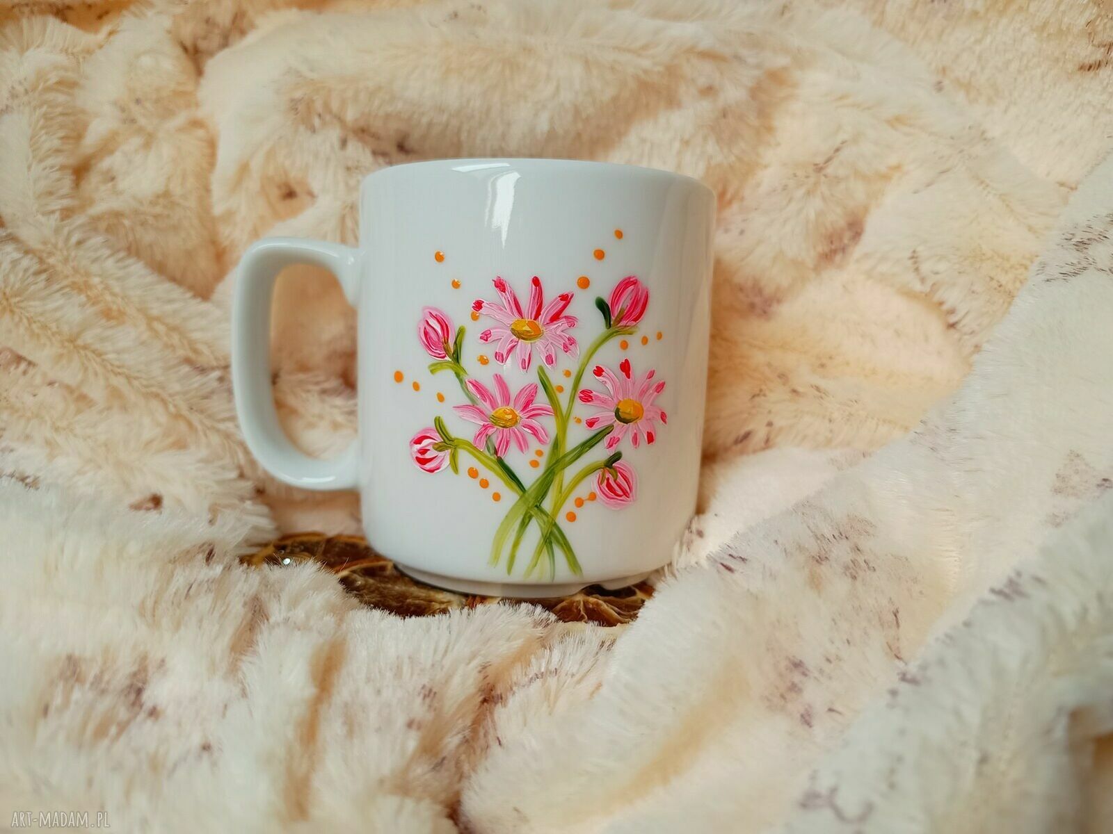 Bukiet stokrotek - ręcznie malowany kubek 270 ml z porcelany