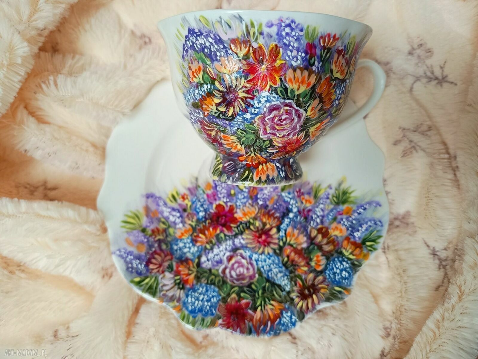 Bukiet wonnych kwiatów - ręcznie malowana filiżanka 180 ml