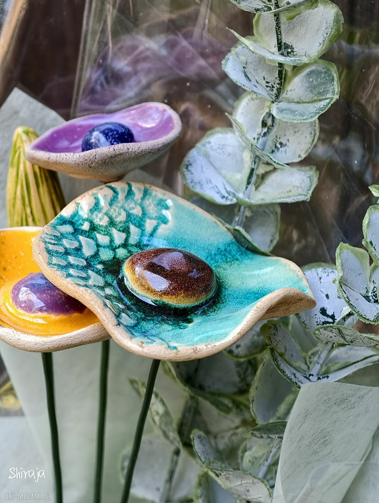 Bukiet z ceramicznymi kwiatami - ręcznie wykonana dekoracja