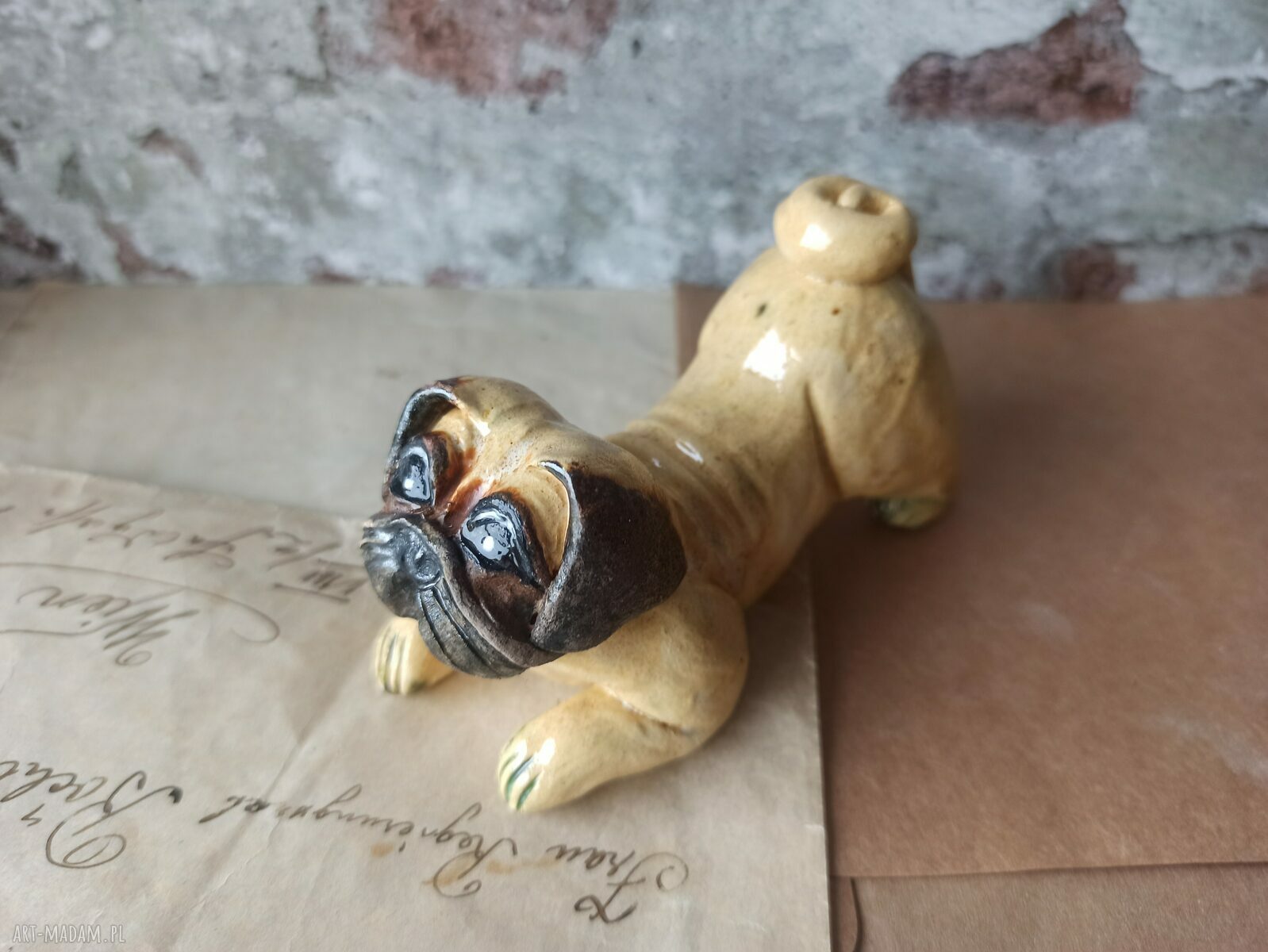Buldożek angielski - figurka ceramiczna handmade do domu i lasów w słoiku