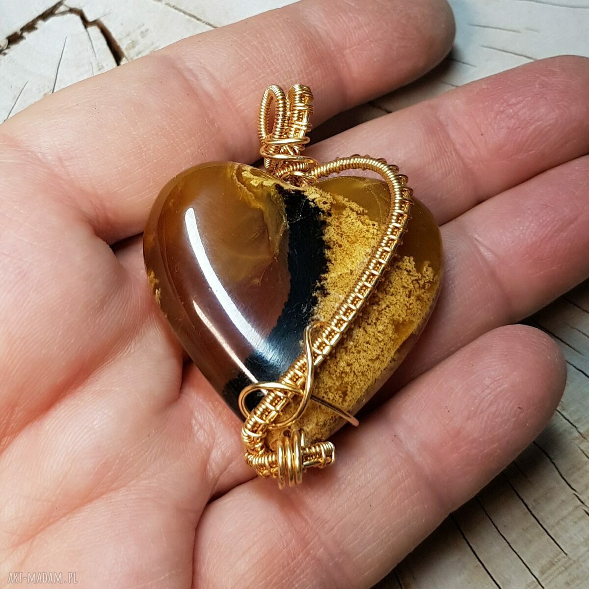 Wisiorek Bursztynowe Serce M298 - wire wrapping z bursztynu z Sumatry