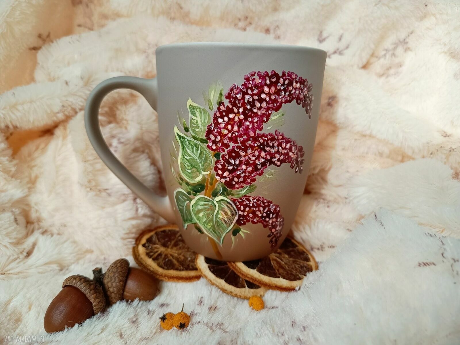 Bzy. Ręcznie malowany kubek 300 ml z porcelany