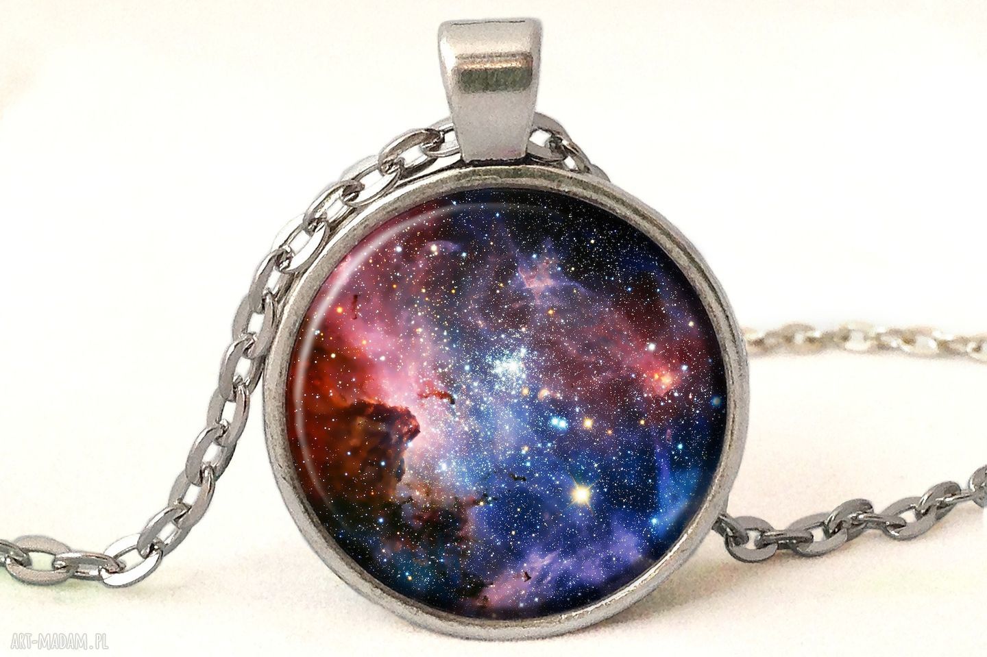 Carina nebula medalion łańcuszkiem kosmos galaxy naszyjnik