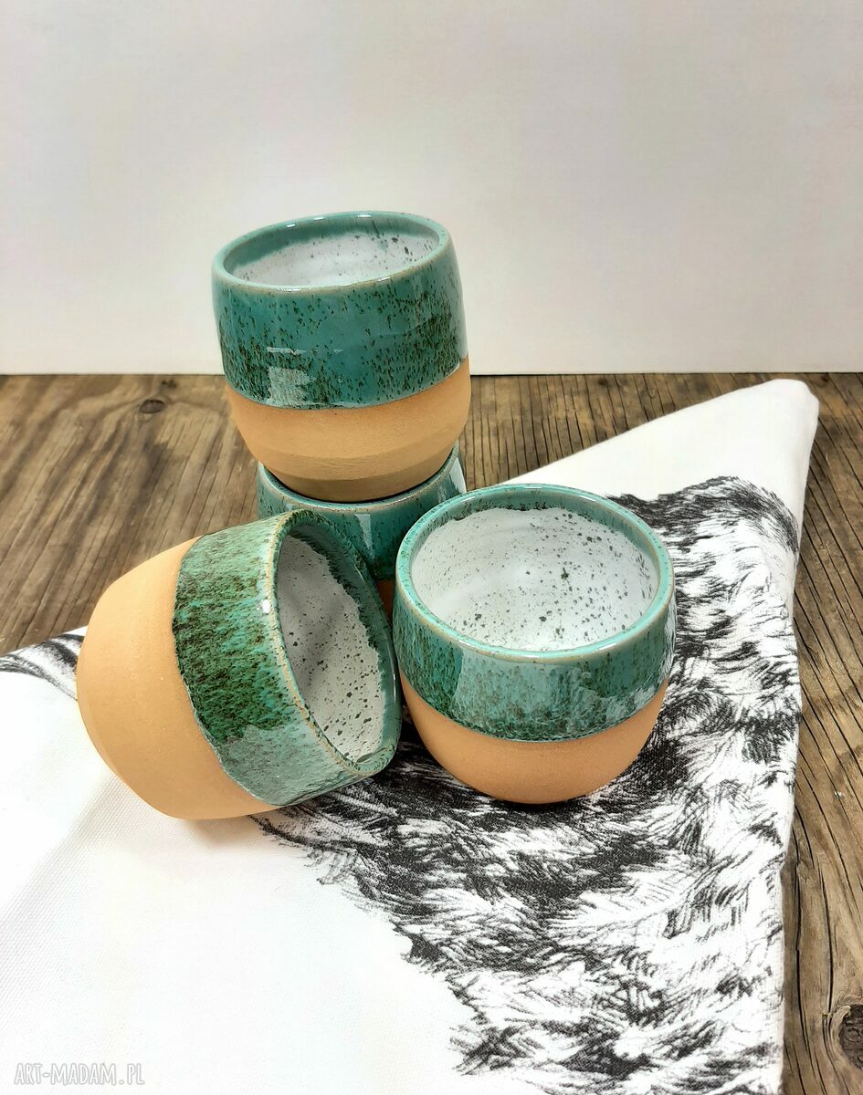 Czarka do espresso ceramiczna z podstawką - liść (ręcznie malowana)
