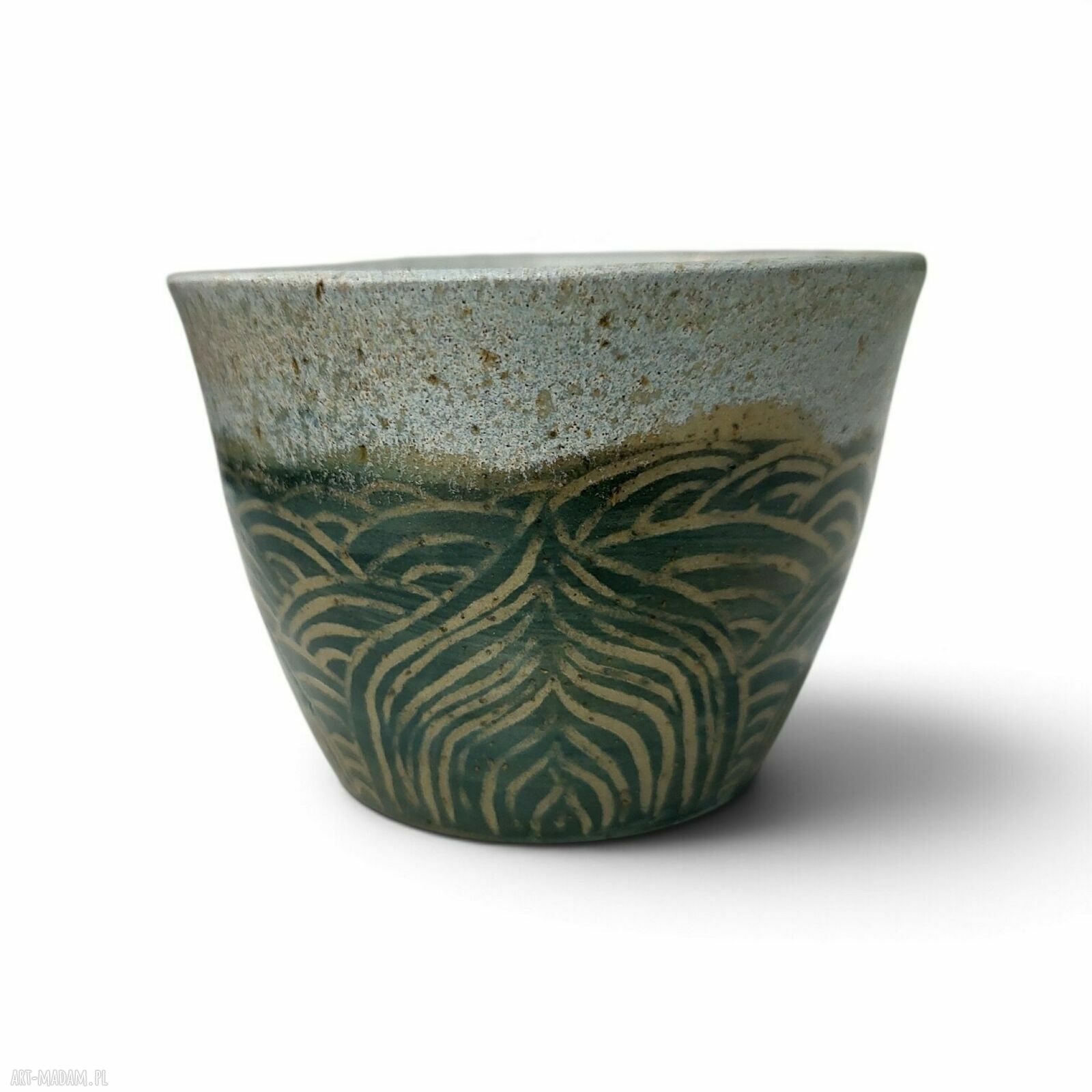 Ręcznie dekorowana ceramiczna czarka w morskim odcieniu
