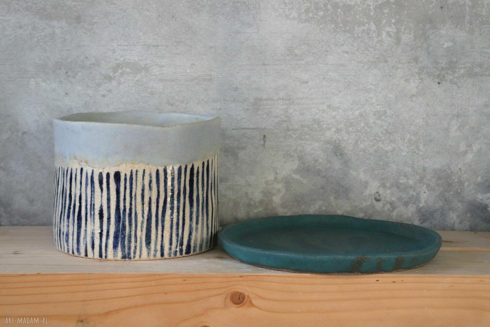 Otuliny - doniczka ceramiczna handmade, ręcznie lepiona i szkliwiona na niebiesko