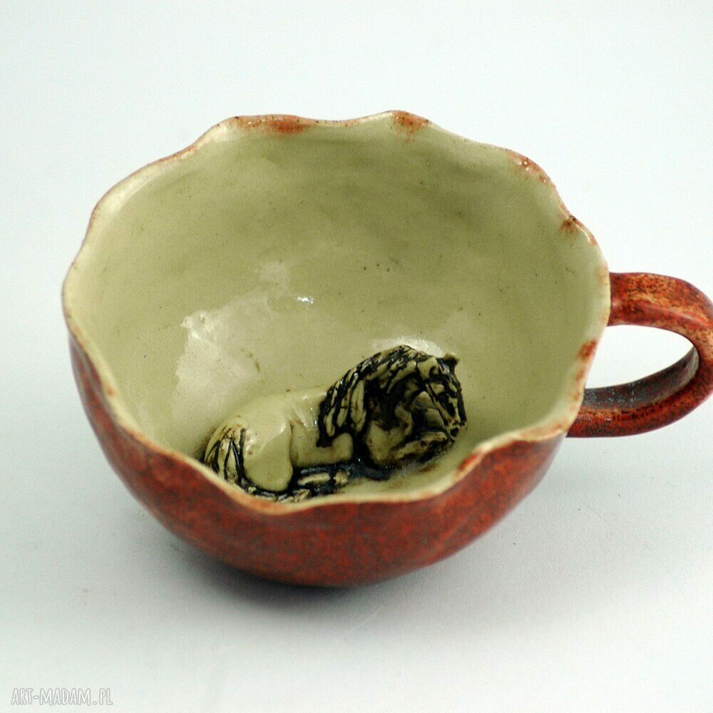 Ceramiczna duża filiżanka-kubek z figurką konia