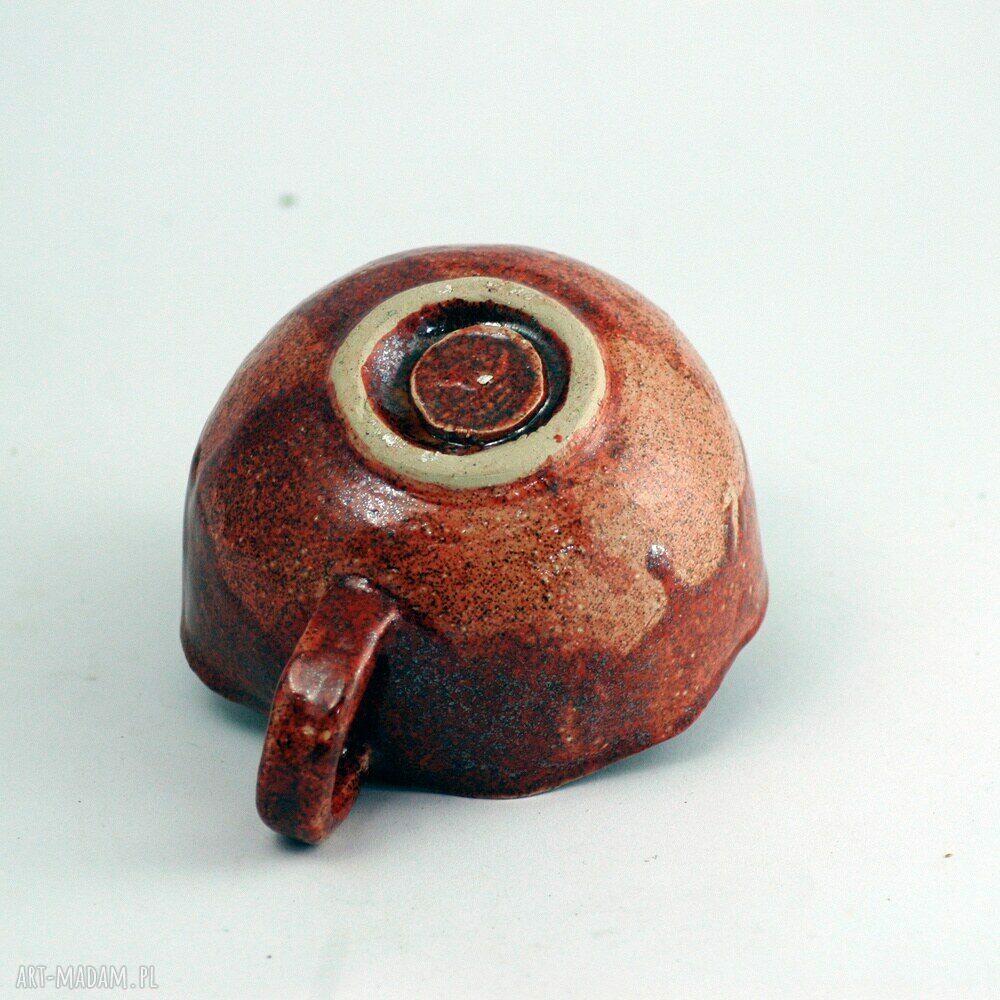 Duża ceramiczna filiżanka z figurką konia