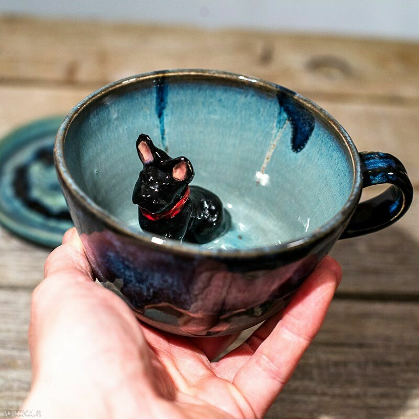 Ręcznie toczona filiżanka ceramiczna z buldożkiem francuskim - Burza morska, ok. 330 ml