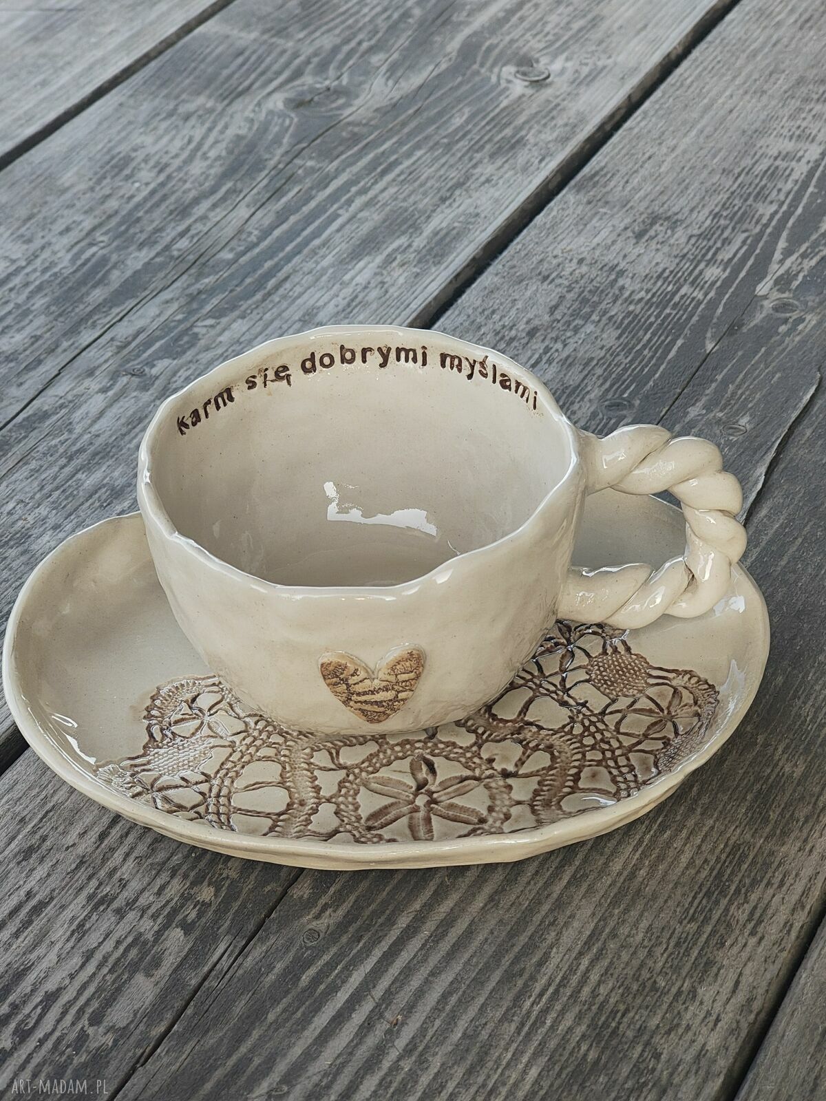 Ceramiczna filiżanka z podstawką - ręcznie robiona