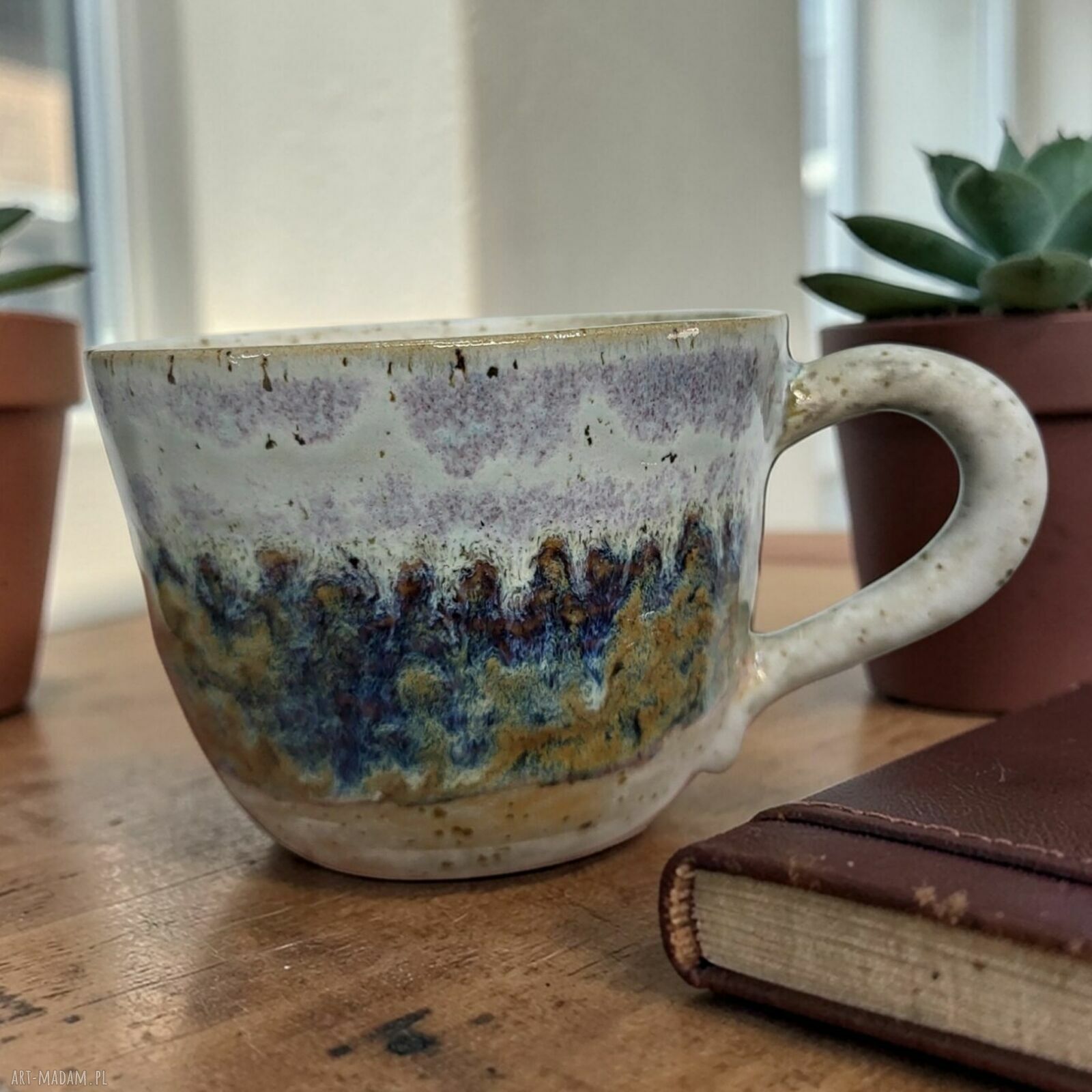 Ceramiczna filiżanka artystyczna - ręcznie dopieszczana boho ceramika