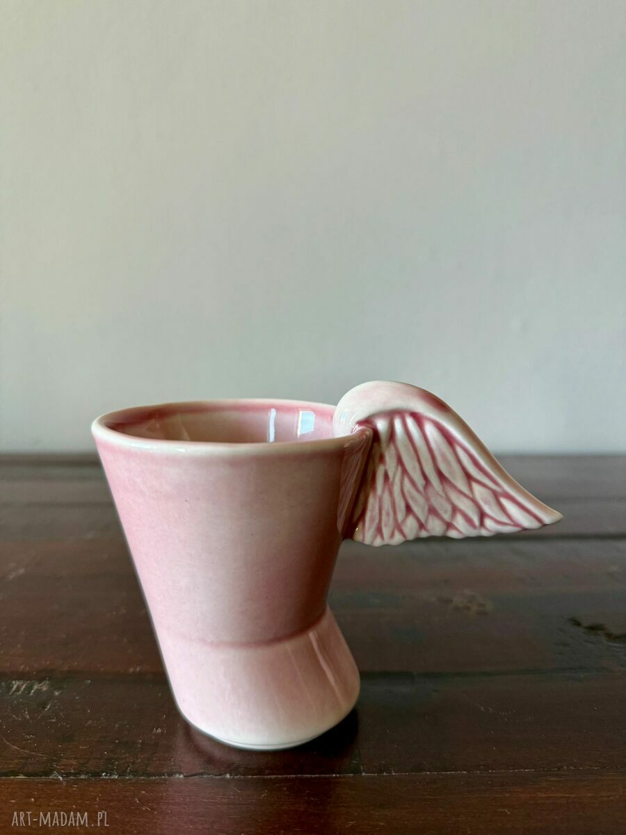 Filiżanka ceramiczna „Angel” - ręcznie robiona w delikatnym różu