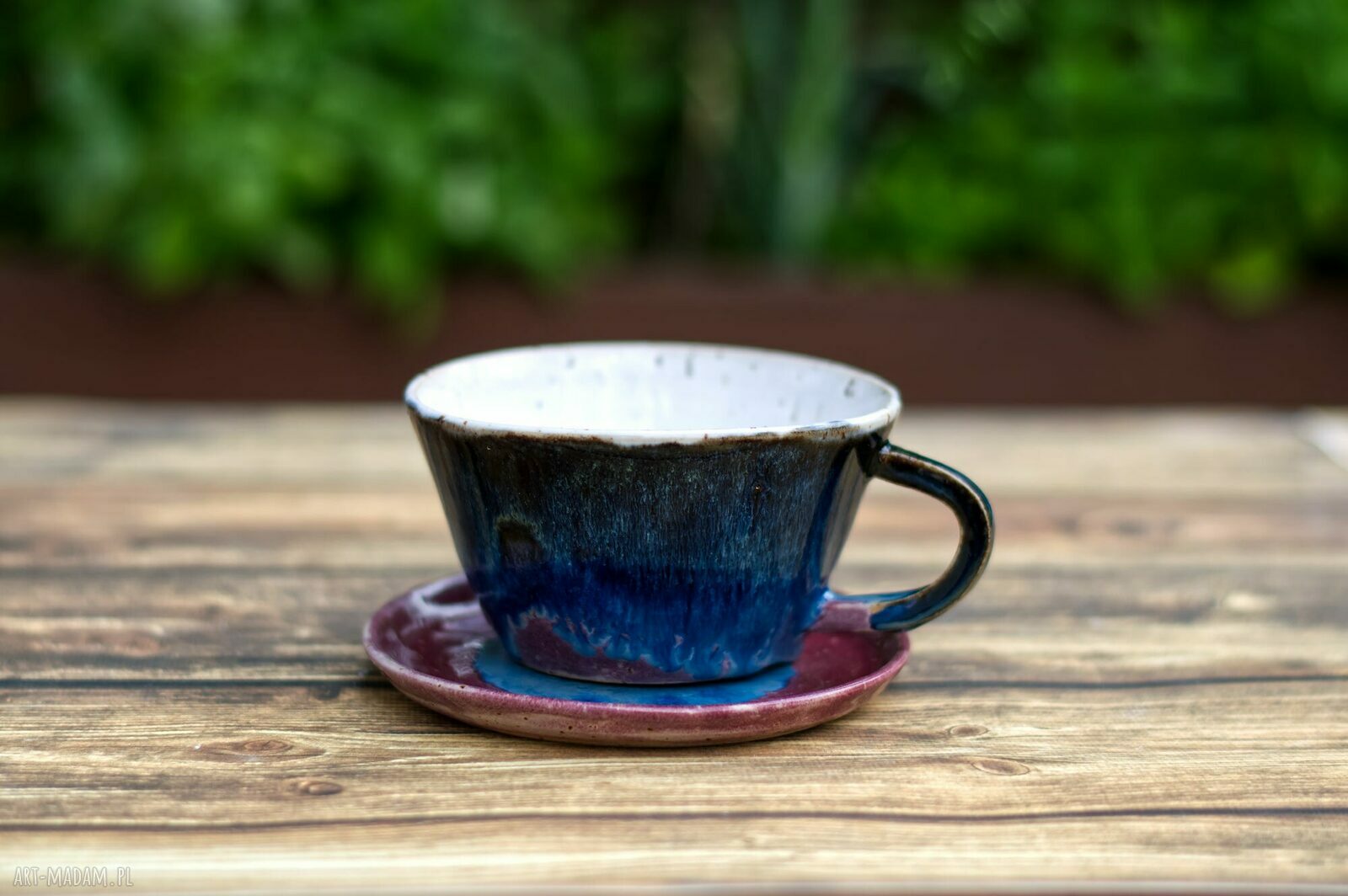 Ręcznie toczona ceramiczna filiżanka wrzosowo-niebieska 260 ml z talerzykiem