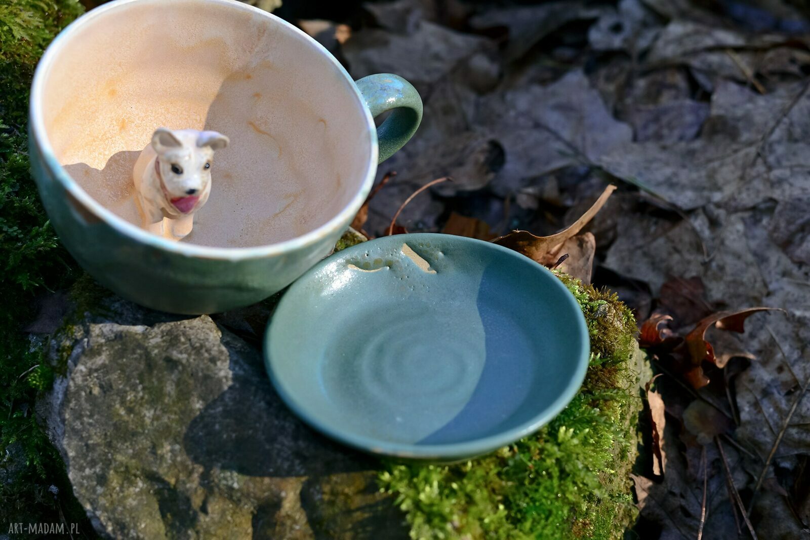 Ceramiczna filiżanka z figurką buldożka francuskiego - niebieska - 440 ml - na prezent