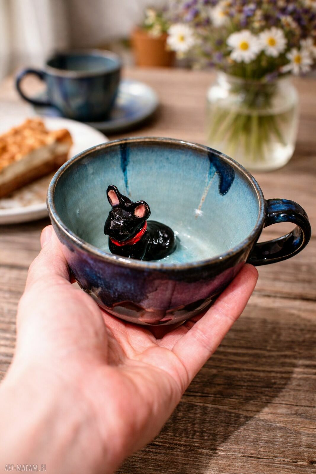 Ręcznie toczona filiżanka ceramiczna z buldożkiem francuskim - Burza morska, ok. 330 ml