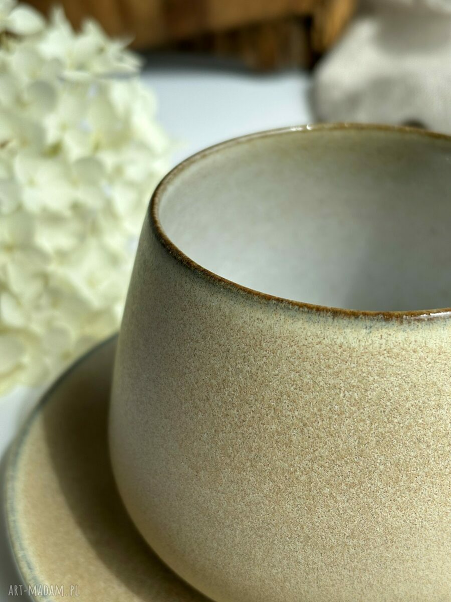 Filiżanka ceramiczna ze spodkiem 250 ml - Pustynny piach