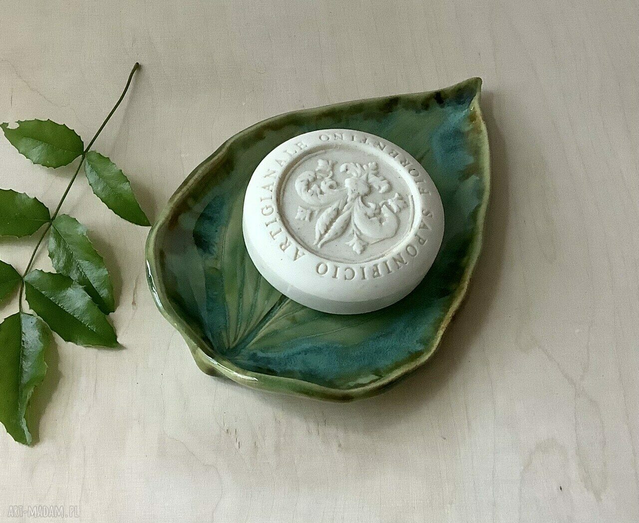 Ceramiczna mydelniczka „FUNKIA” - turkus i zieleń z odpływem wody