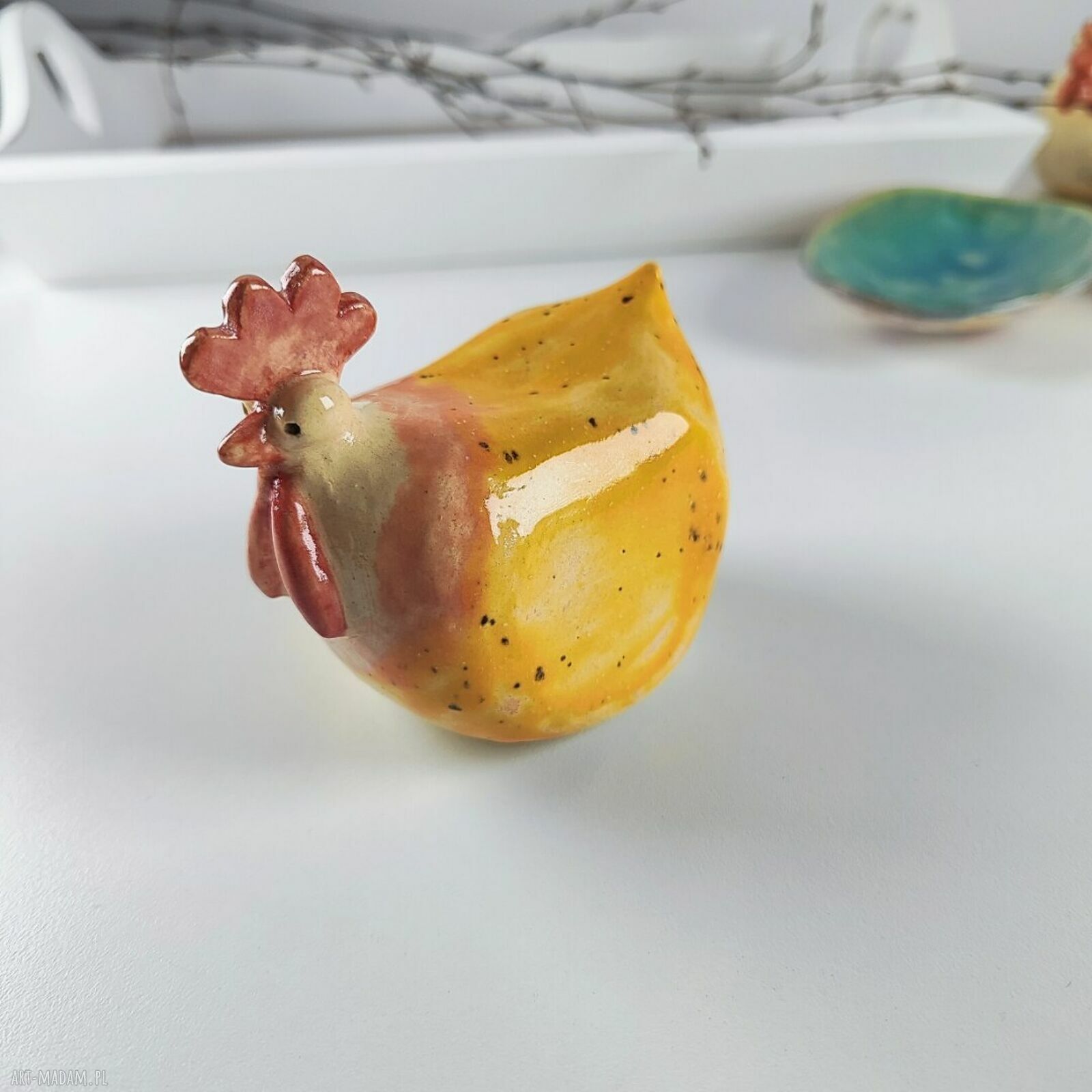 Ceramiczna kurka na Wielkanoc - ręcznie lepiona kokoszka