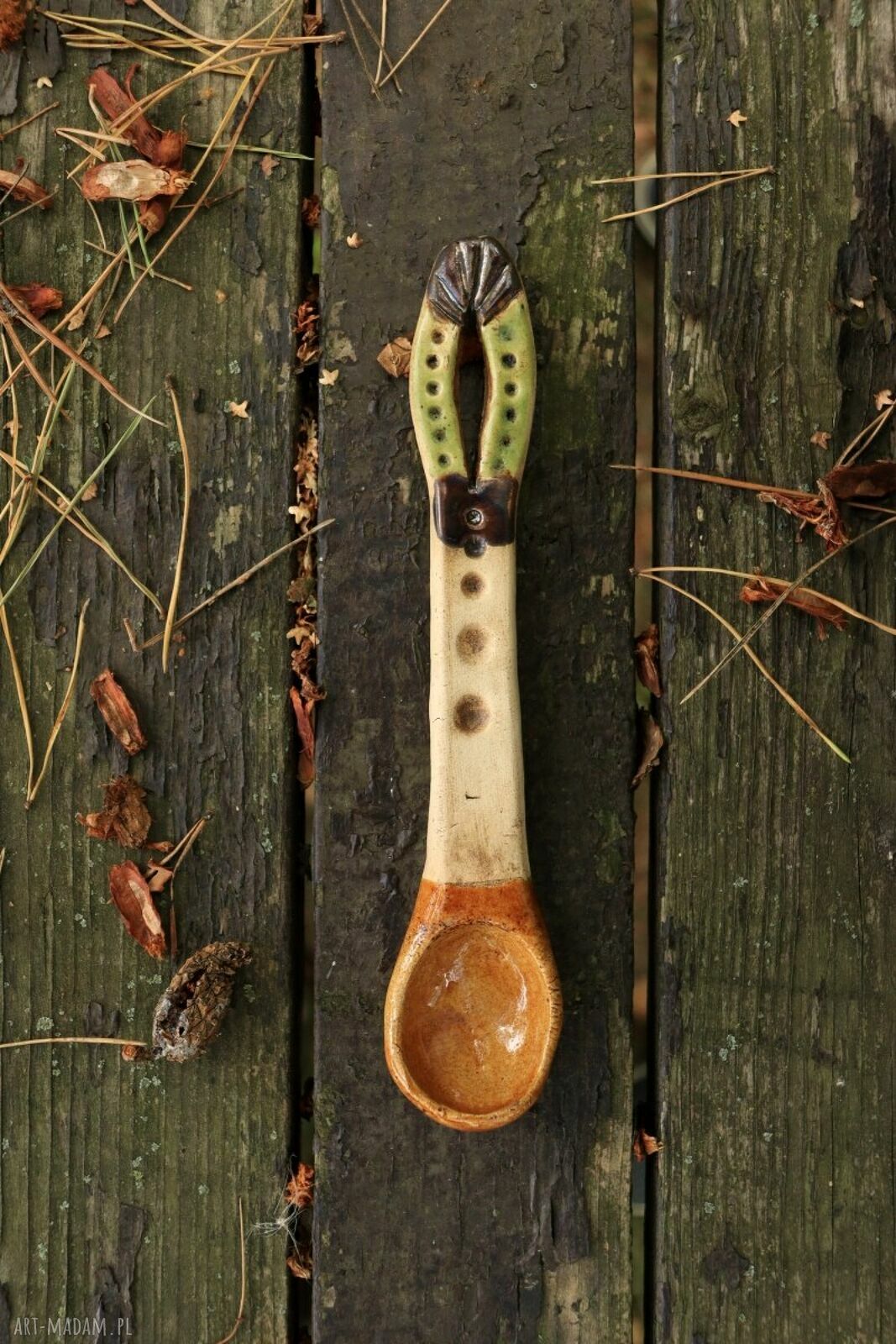 Ceramiczna łyżka z jasnej gliny Enio Art do kuchni - ok. 23 cm