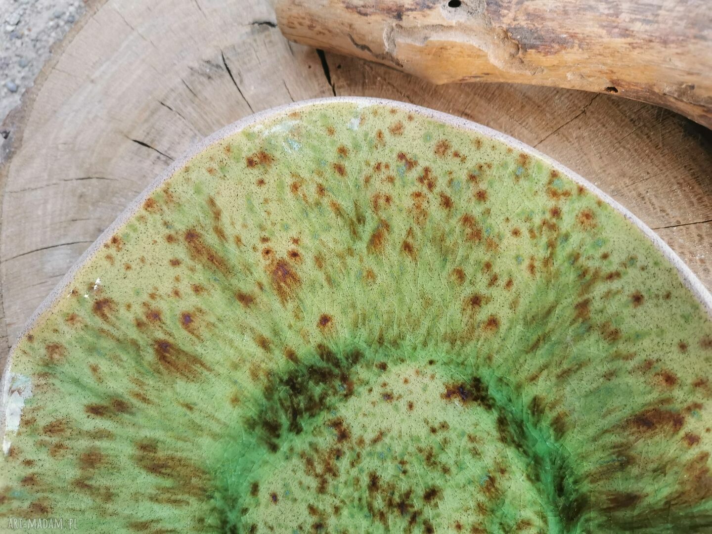 Ceramiczna misa Shiraja c259 - ręcznie wykonana z zielonym szkliwem