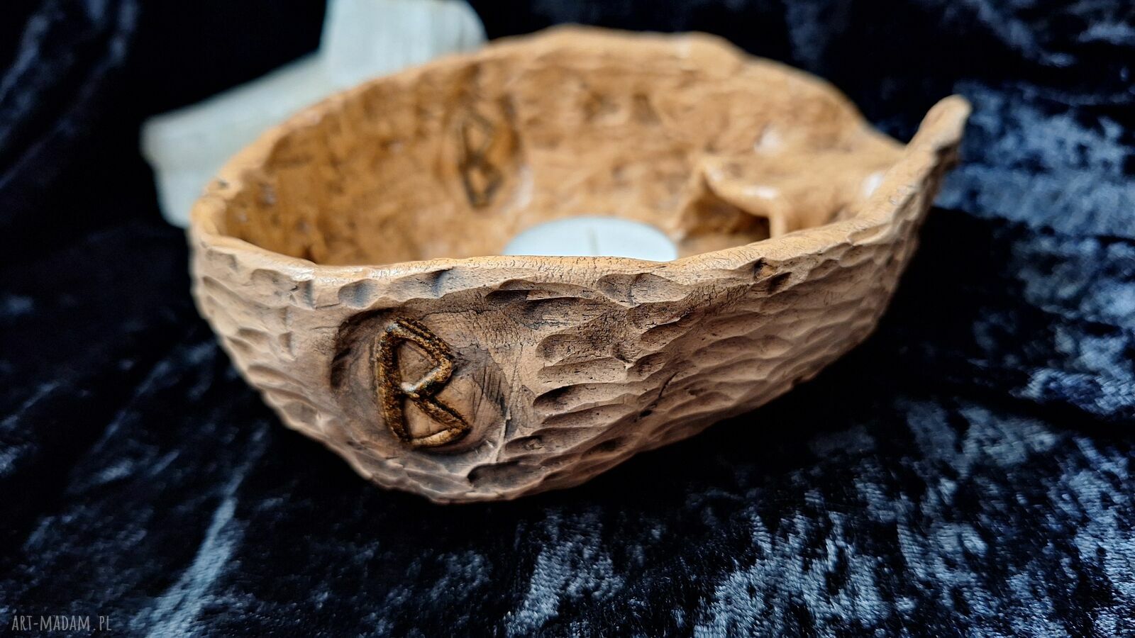 Ceramiczna misa rytualna na Palo Santo podstawka z runą Berkano