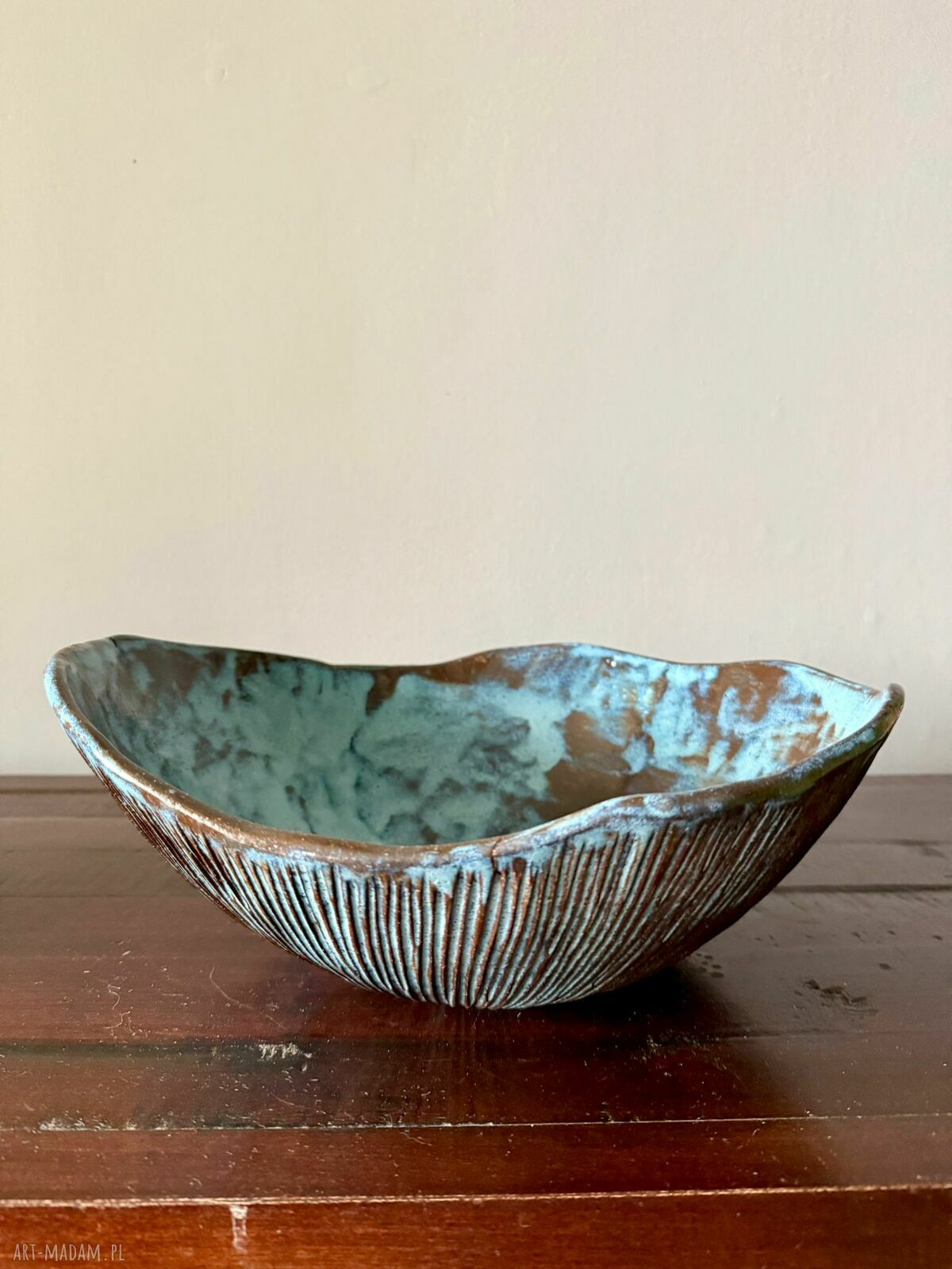 Misa ceramiczna Deep Lines - ręcznie robiona miska na owoce, sałatki i dekoracje