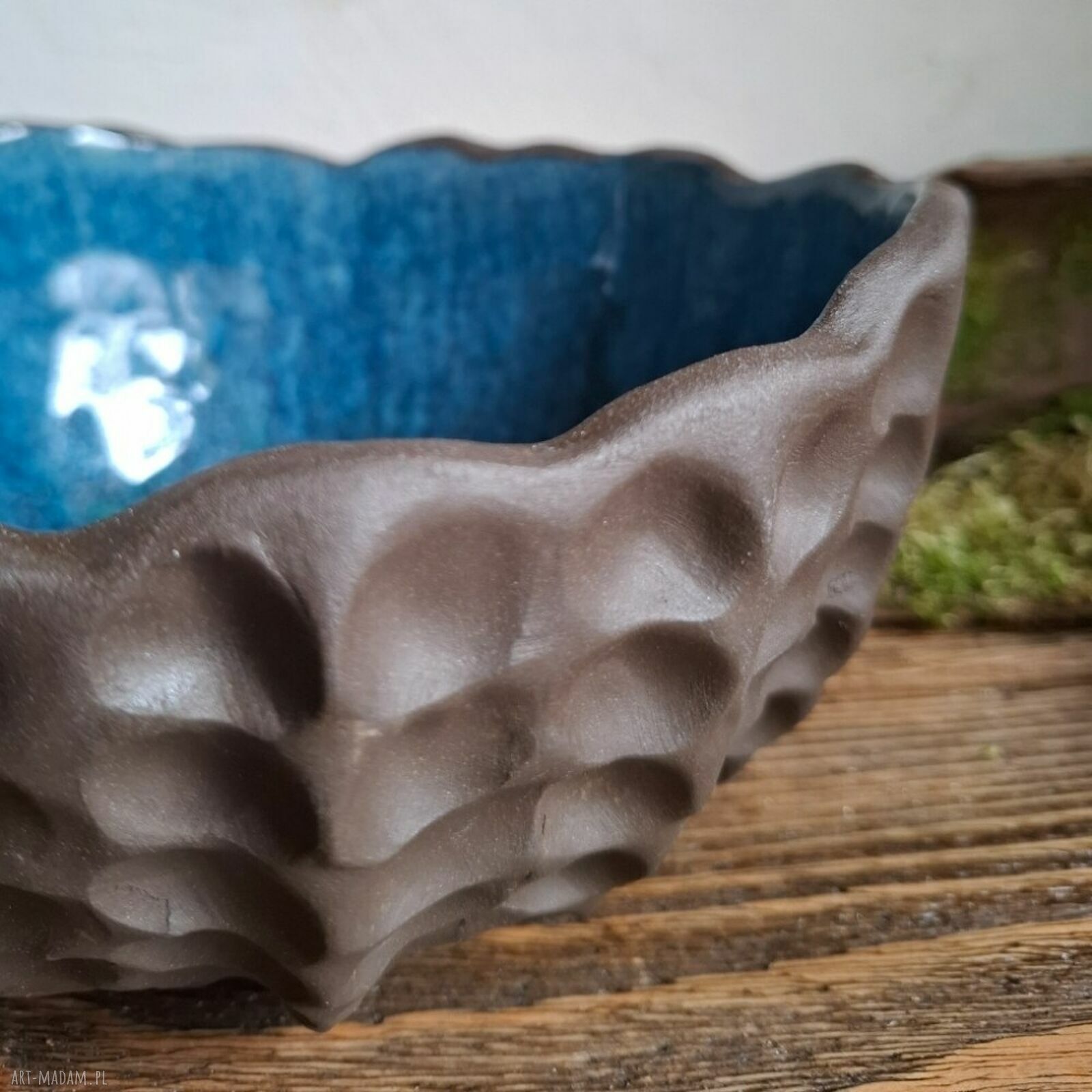 Miska ceramiczna „Ciemna muszla” - ręcznie lepiona, użytkowa